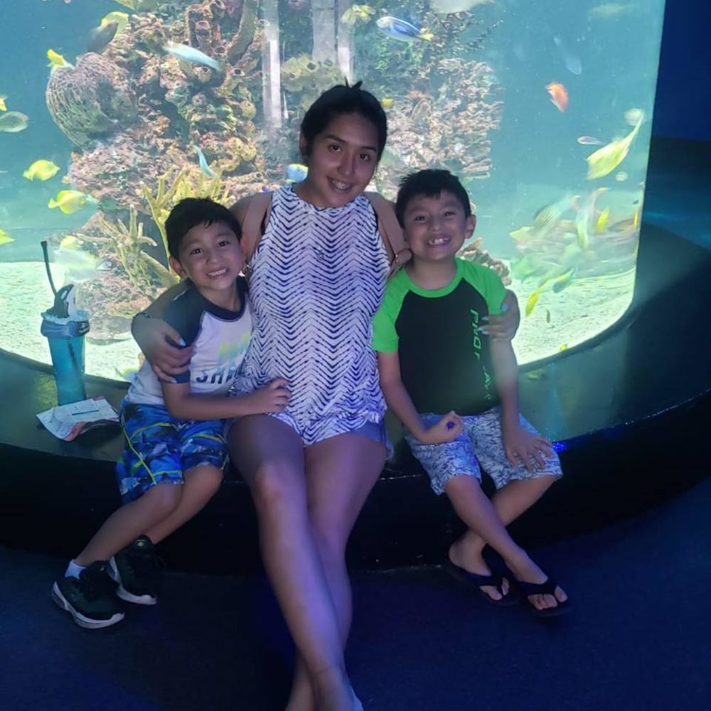 Meet your Posher, Lizzet